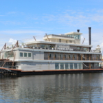 paddlefish steamboat seafood restaurant disney springs