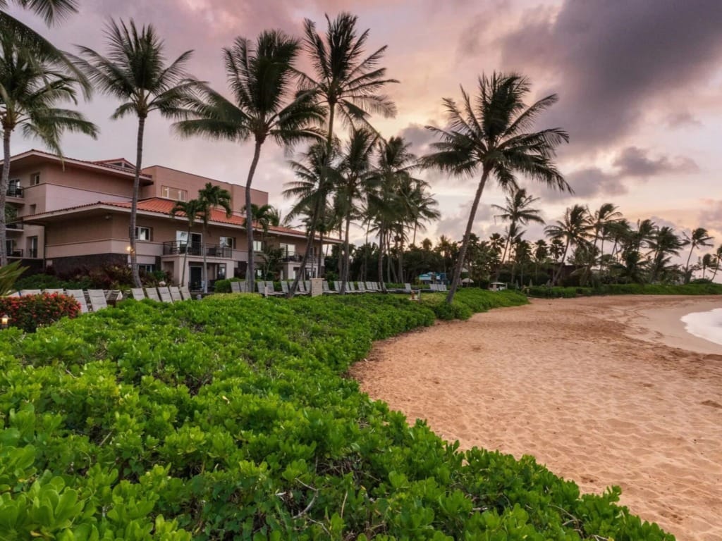 Waiohai Beach Club Exterior