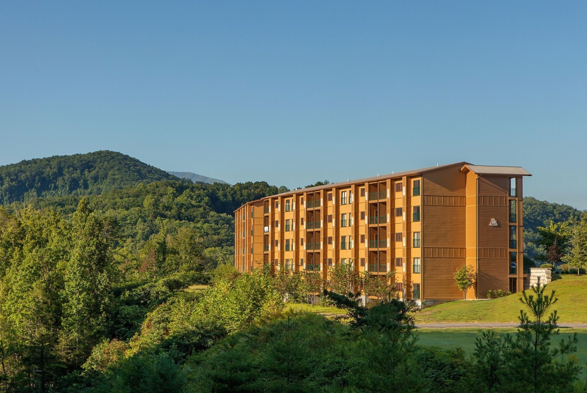 Bluegreen MountainLoft Property with Mountain View