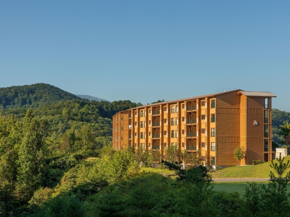 Bluegreen MountainLoft Property with Mountain View