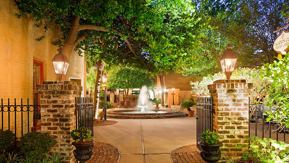 Bluegreen Resort Lodge Alley Inn Courtyard