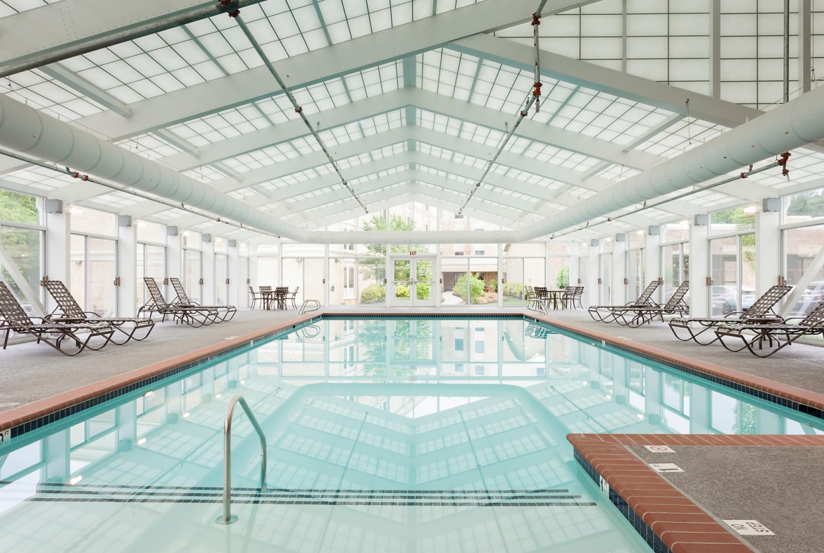 Bluegreen Vacations Patrick Henry Square Indoor Swimming Pool