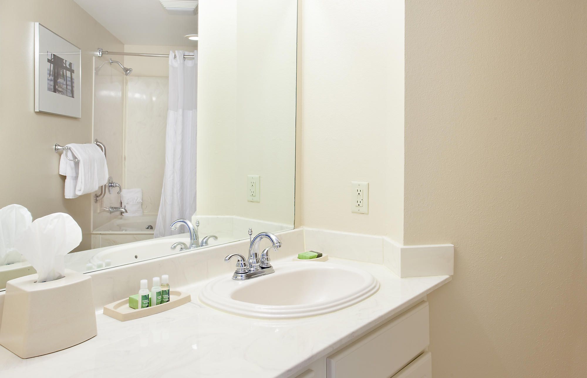 Bluegreen Vacations Seaglass Tower Bathroom