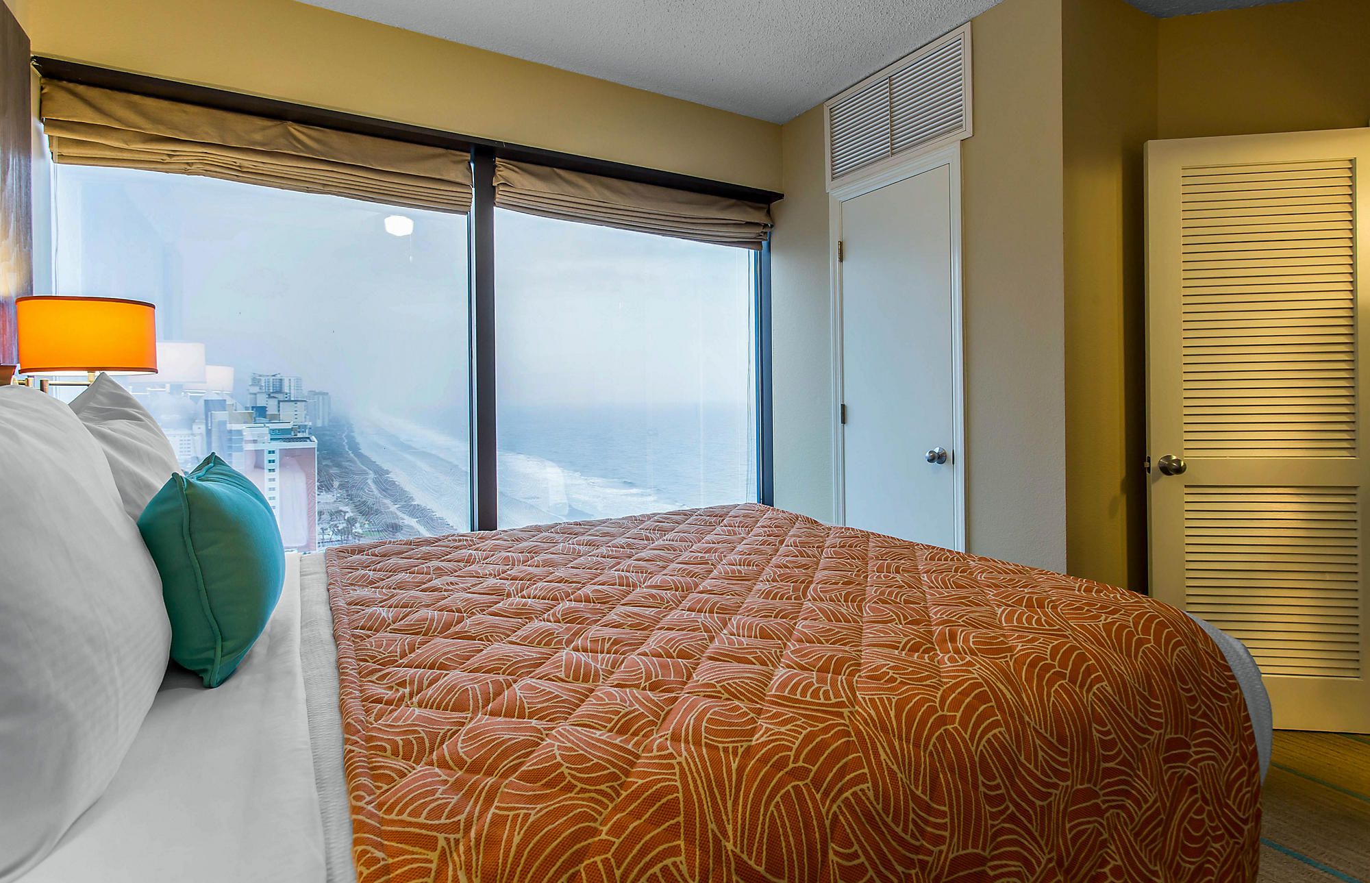 Bluegreen Vacations Seaglass Tower Guestroom