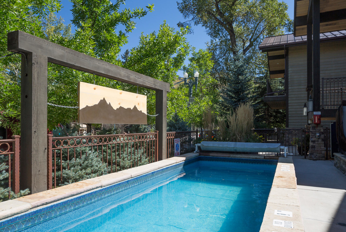 Bluegreen Vacations The Innsbruck Aspen Outdoor Pool