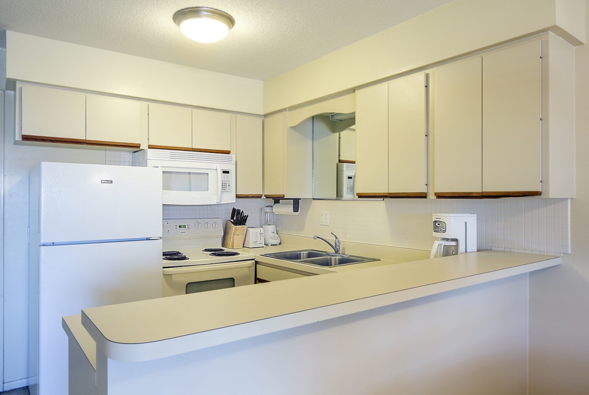 Bluegreen Vacations Via Roma Beach Resort 1 Bedroom Kitchen