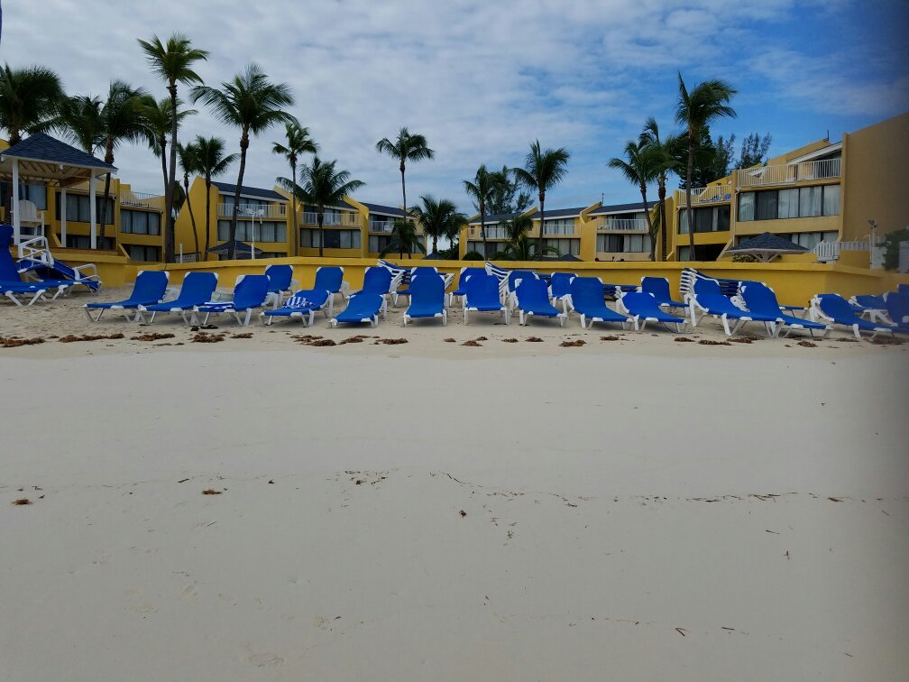 Bluewater Resort At Cable Beach Outside