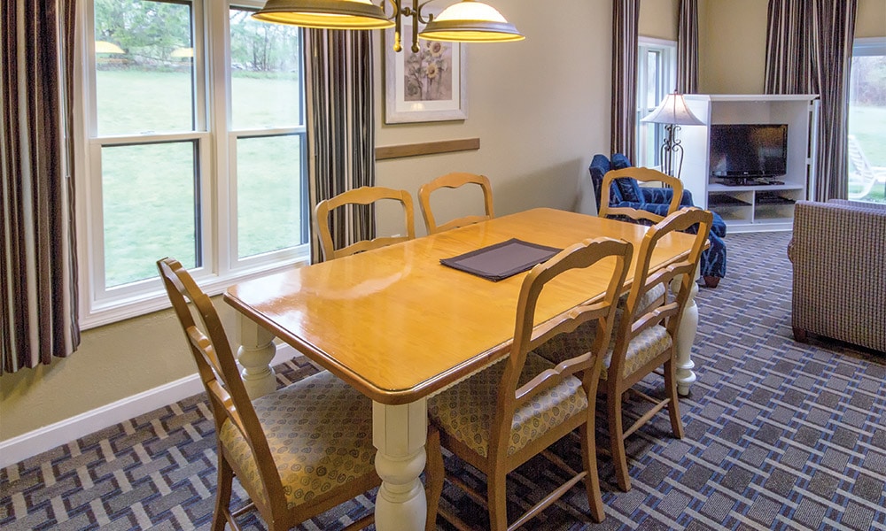 Club Wyndham Newport Overlook 2 Bedroom Dining