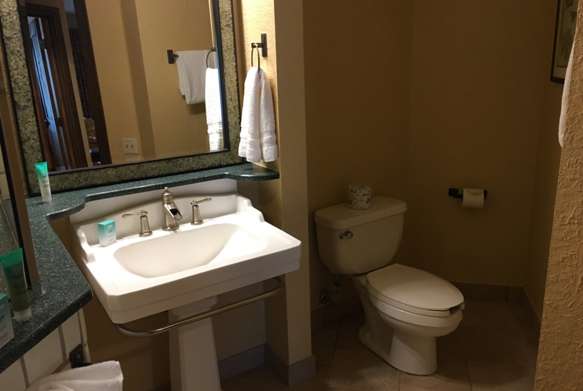 Disney’s Boulder Ridge Villas At Wilderness Lodge Bathroom