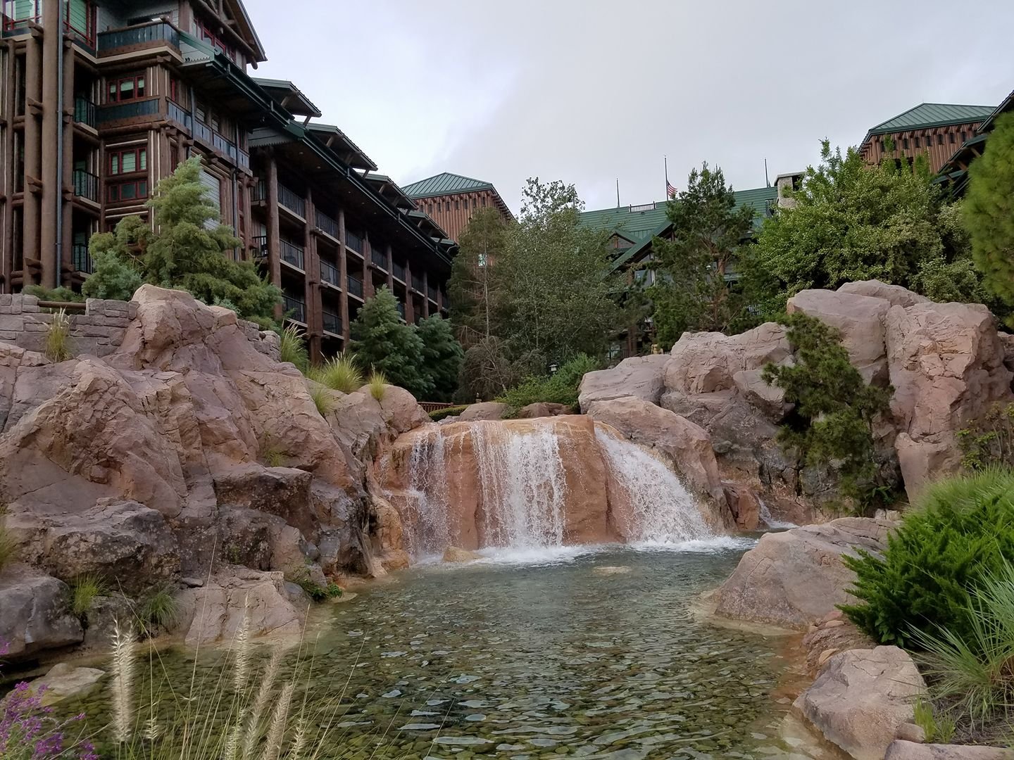 Disney’s Boulder Ridge Villas At Wilderness Lodge Exterior Water Feature