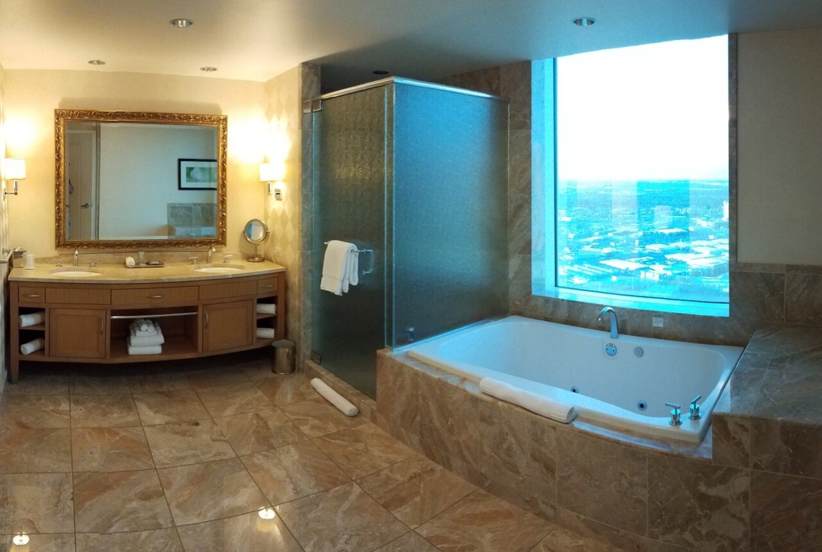 HGV Club At Trump International Hotel Bathroom View