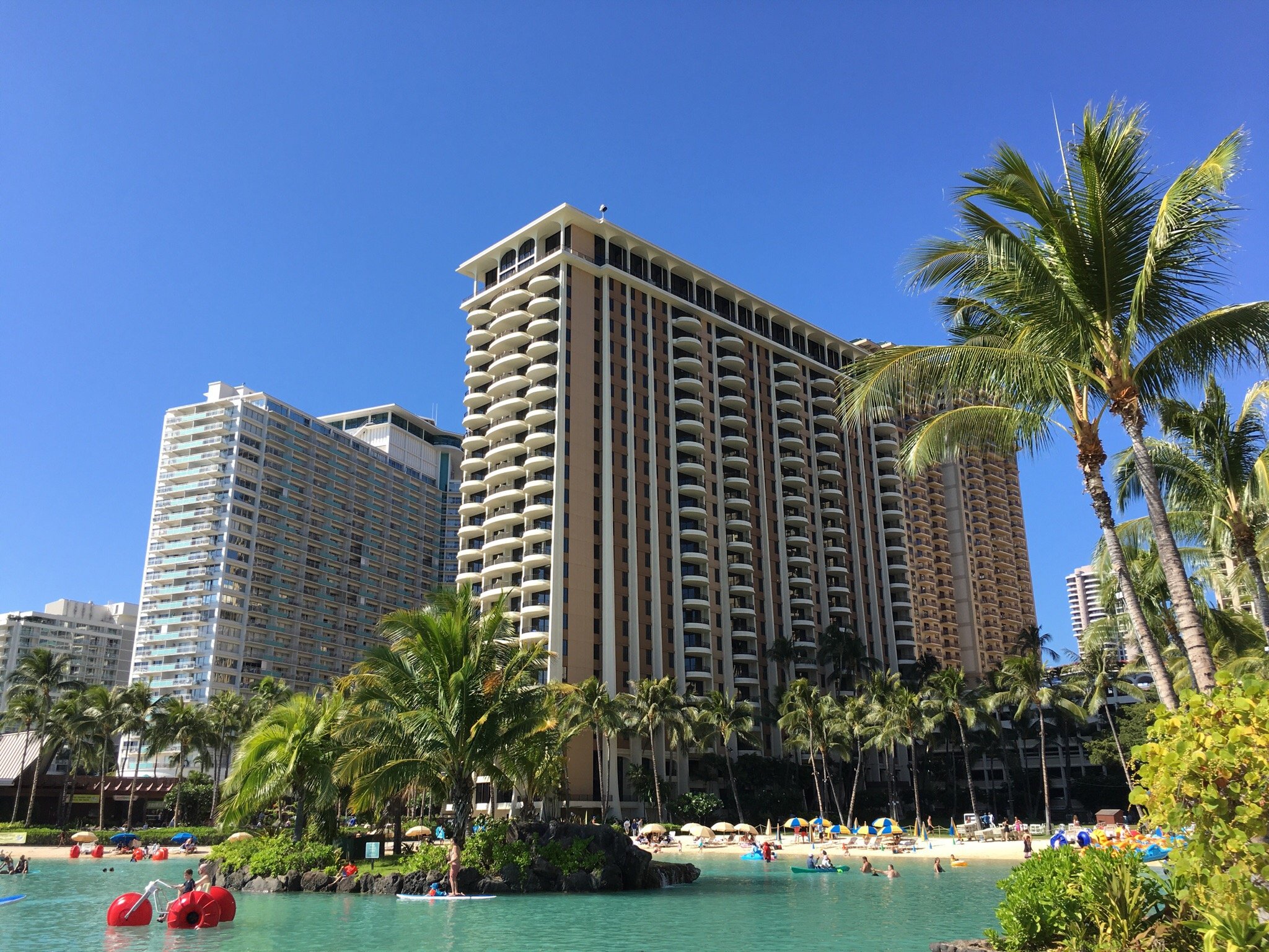 Hilton Grand Vacations at Hilton Hawaiian Village Exterior