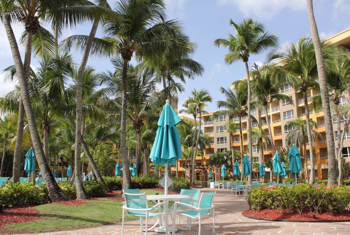 Hyatt Hacienda Del Mar Outisde Lounge