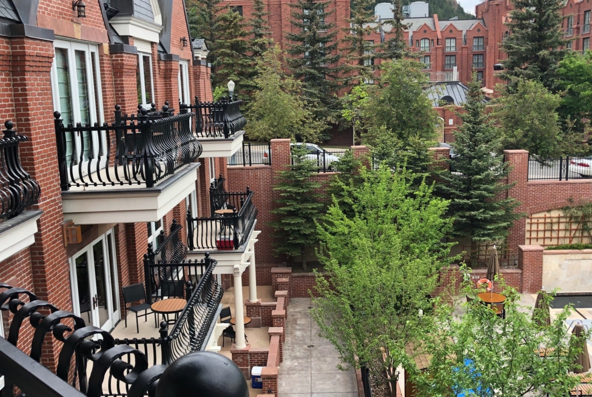 Hyatt Residence Club Grand Aspen Balcony