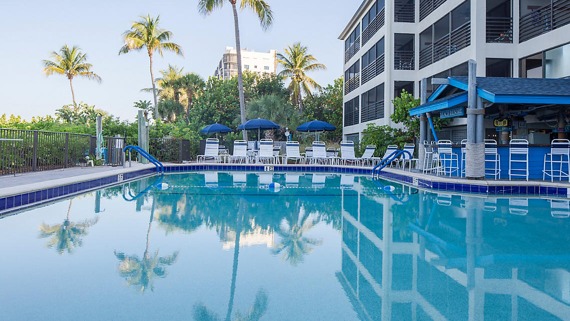 Mariners Boathouse And Beach Resort Outdoor Pool