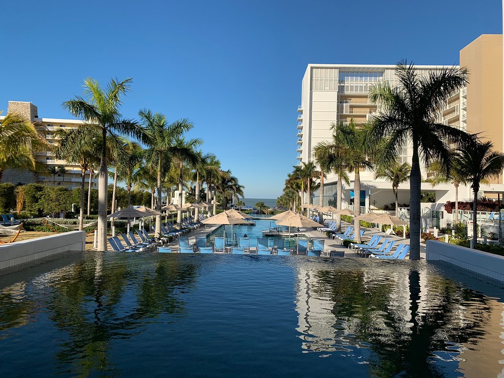 Marriott’s Crystal Shores On Marco Island Pool