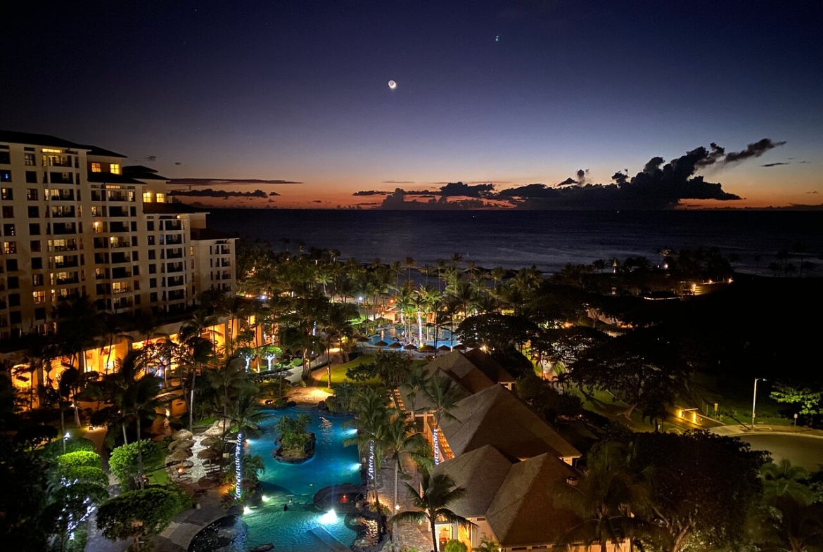 Marriott's Ko Olina Beach Club Night