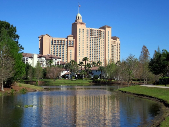 Marriott’s Lakeshore Reserve Exterior