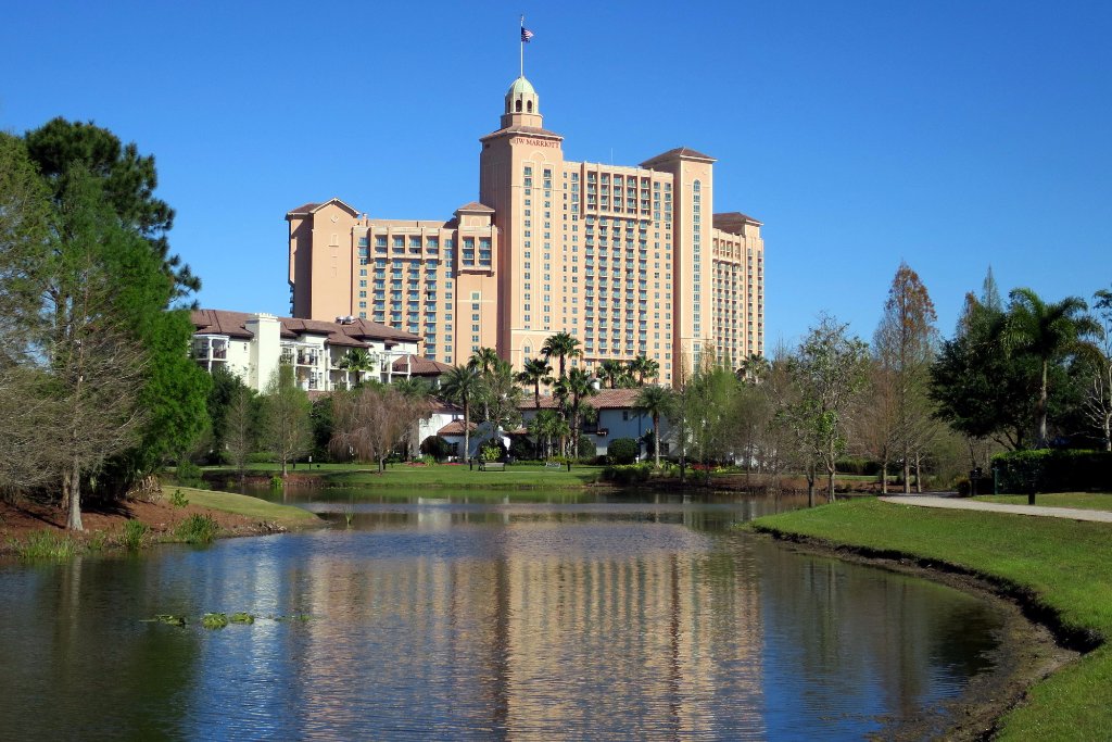 Marriott’s Lakeshore Reserve Exterior