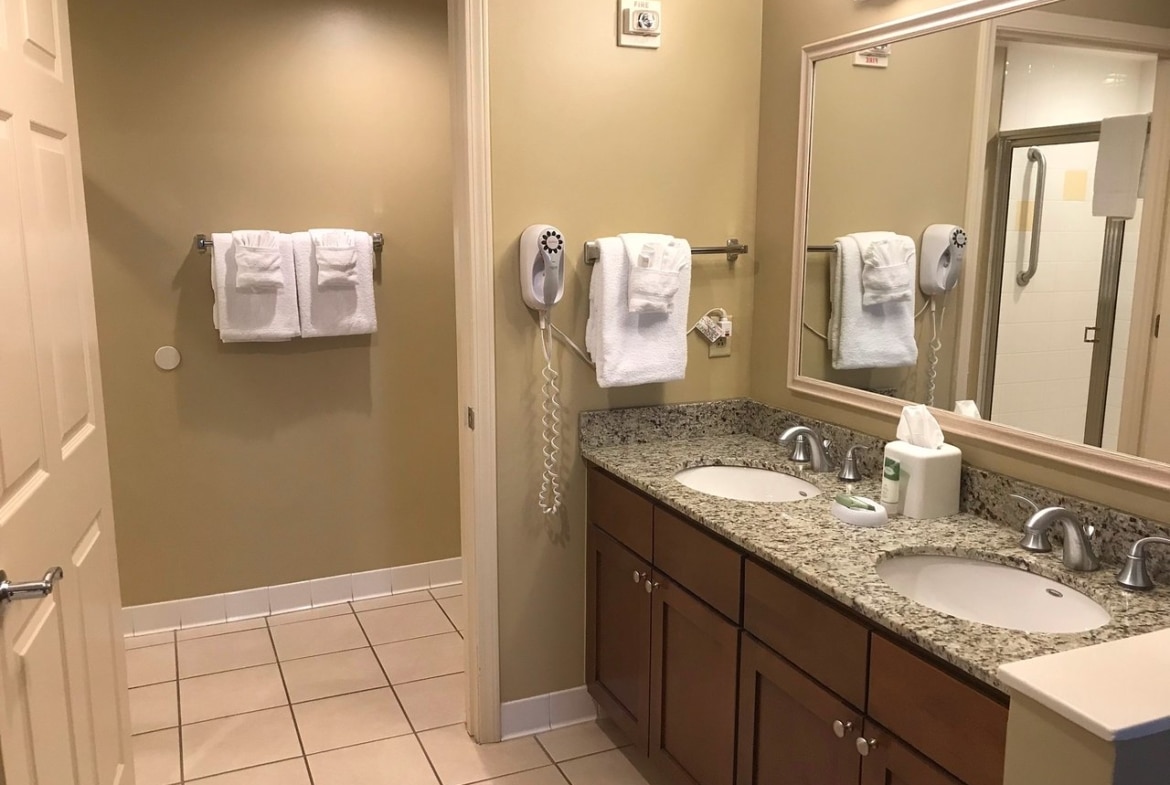 Marriott's Legends Edge at Bay Point Bathroom