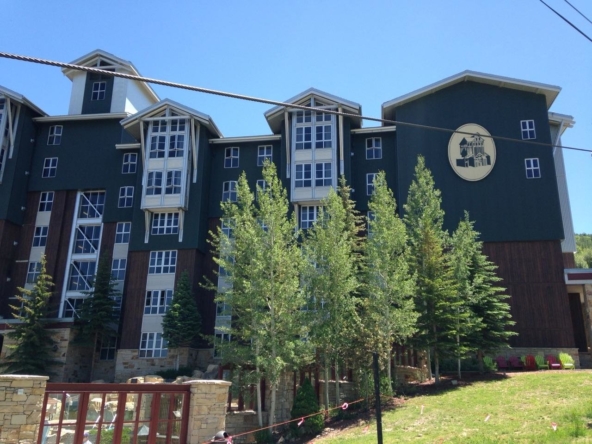 Marriott’s Mountainside Buildings