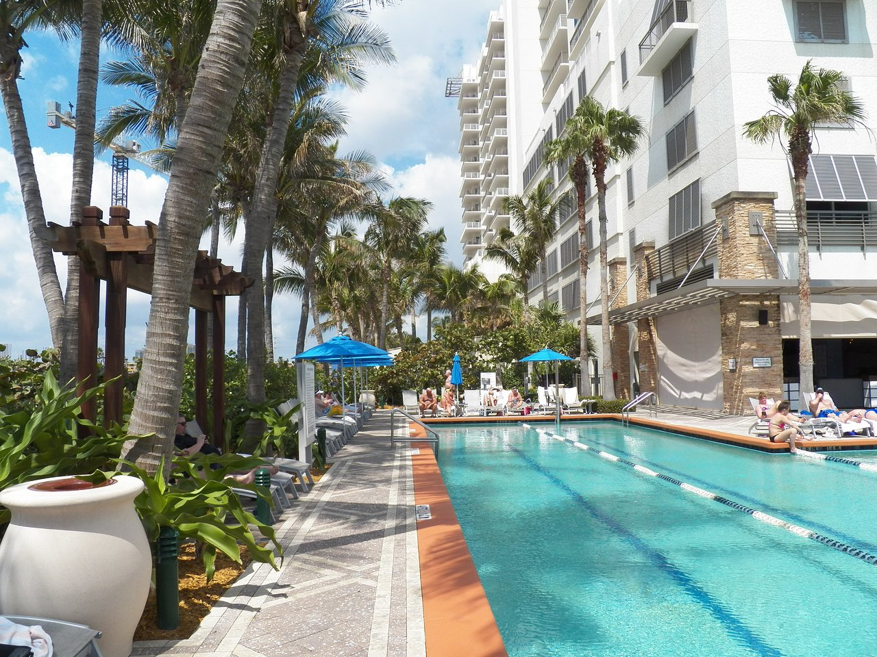 Marriott’s Oceana Palms Pool Area