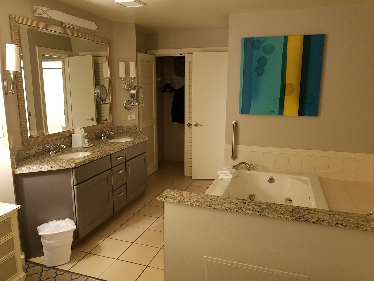 Marriott's Royal Palms Bathroom