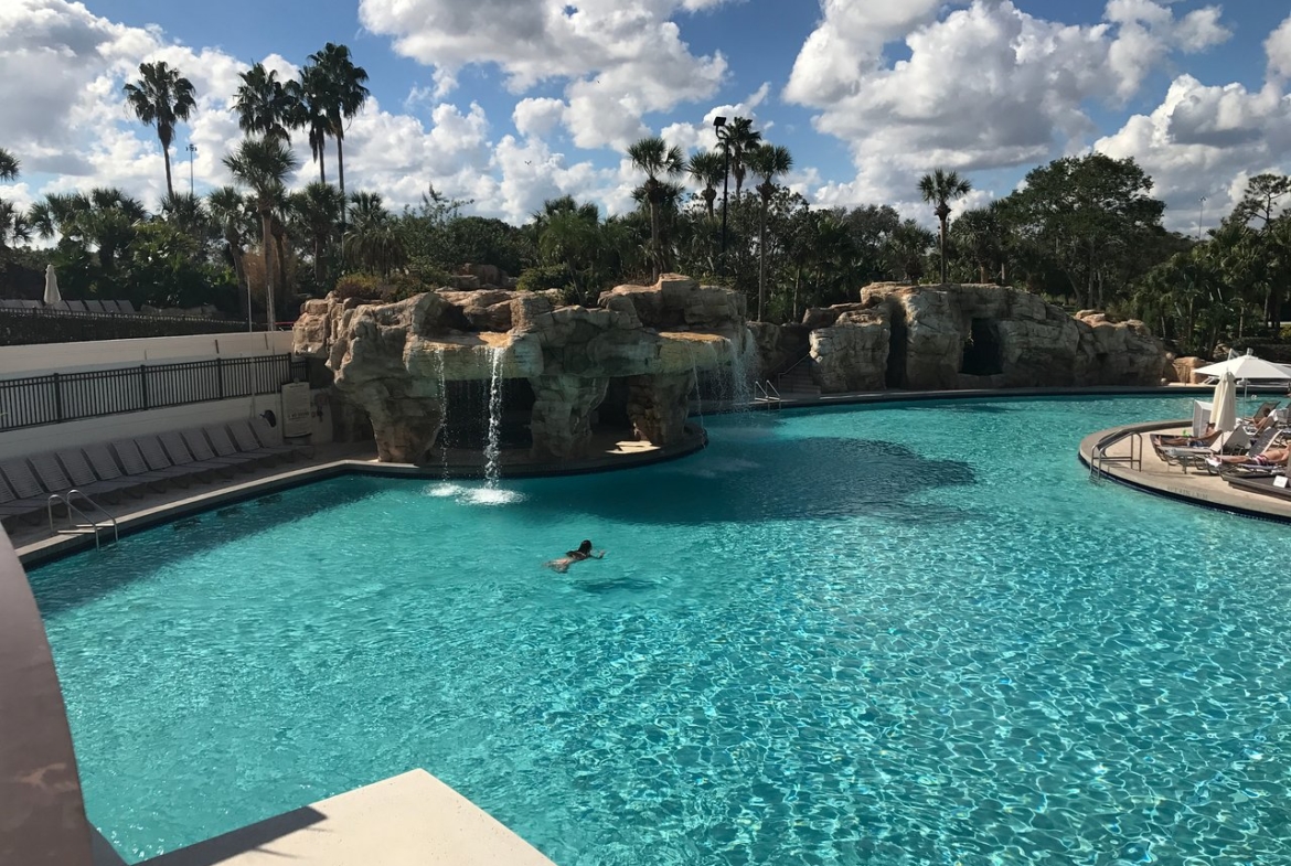 Marriott's Sabal Palms Dining Pool