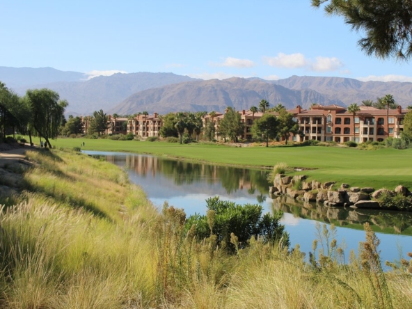 Marriott’s Shadow Ridge Exterior