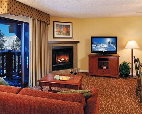 Marriott's Streamside At Vail-Birch Living Room