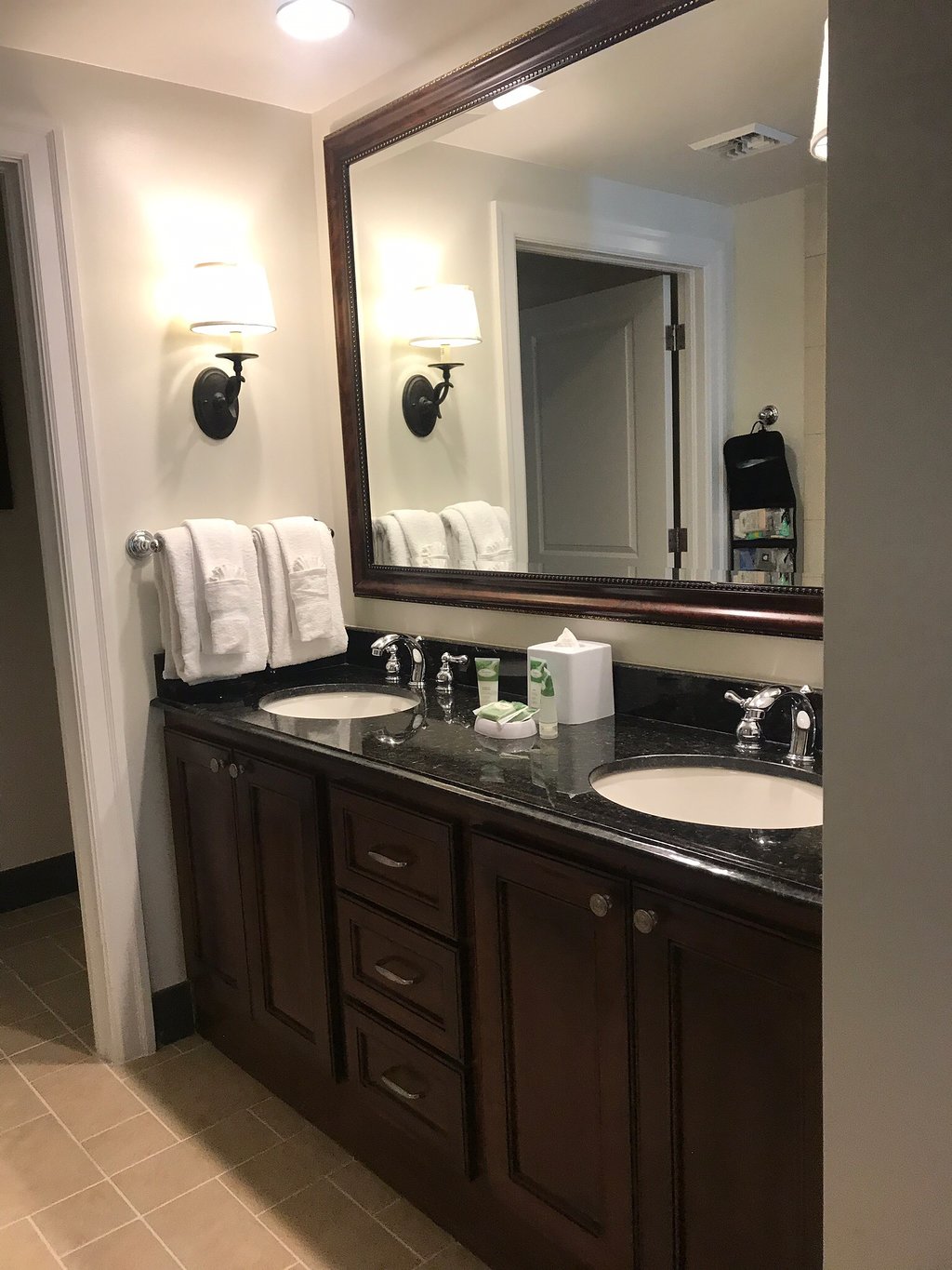 Marriott's Surfwatch Bathroom