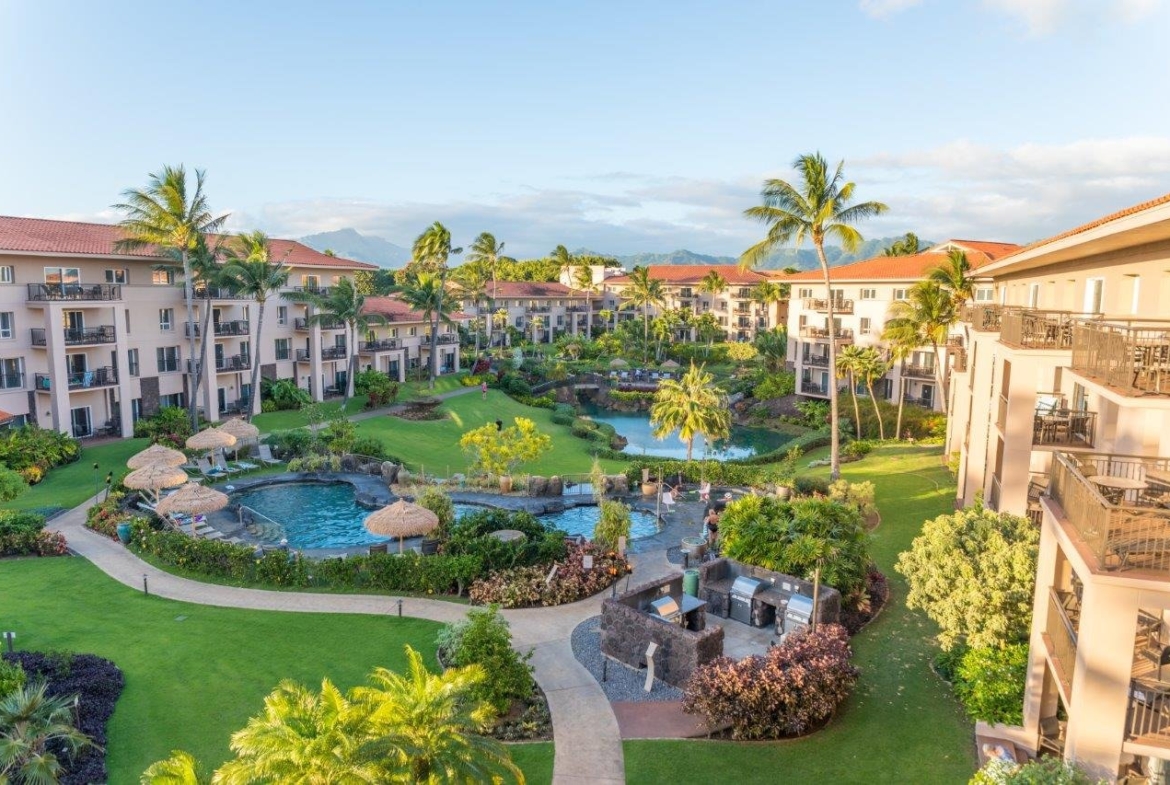 Marriott's Waiohai Beach Club Exterior