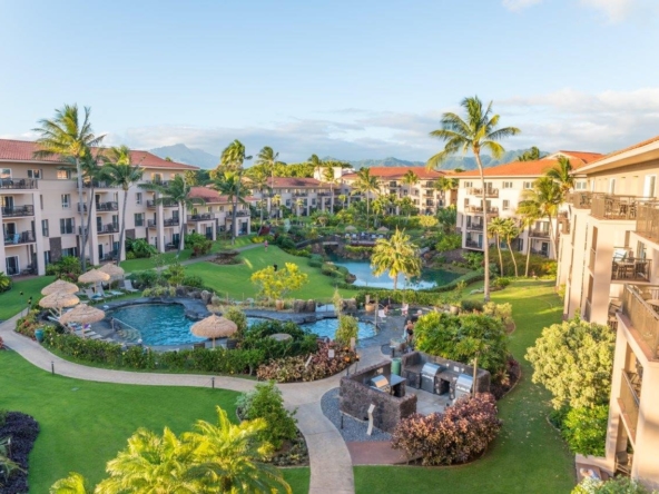 Marriott's Waiohai Beach Club Exterior