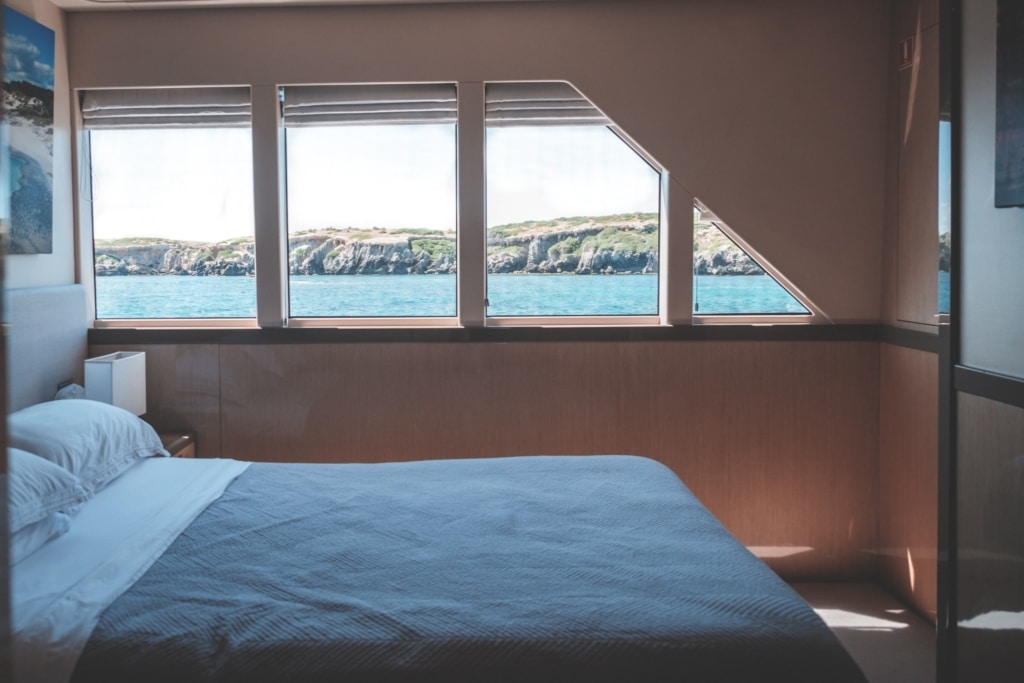 rci cruise vacation bedroom