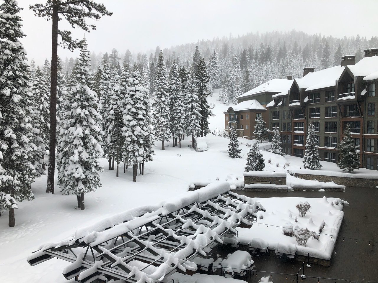 Ritz-Carlton Highlands Lake Tahoe Exterior Snow