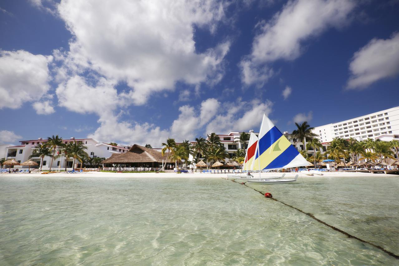 Royal Cancun overlooking the beach