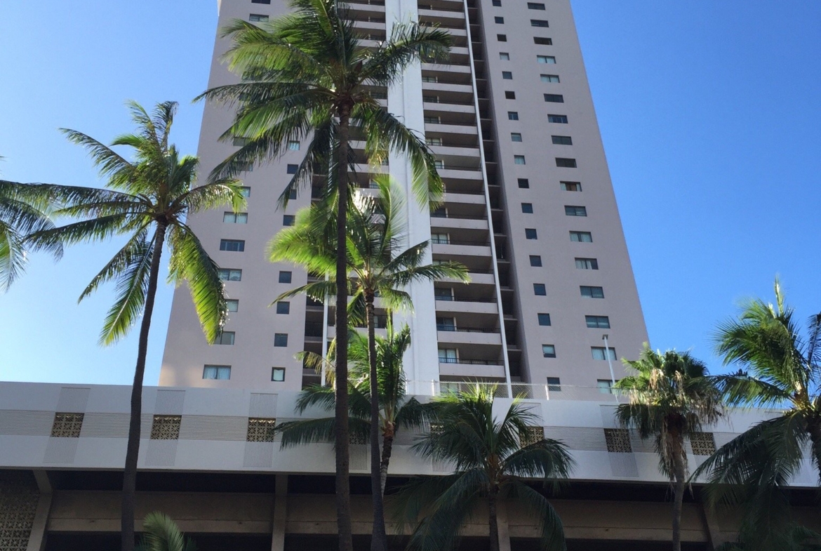 Royal Kuhio High-Rise Building