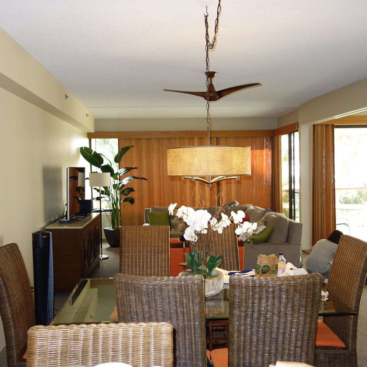 Sands of Kahana Dining Room