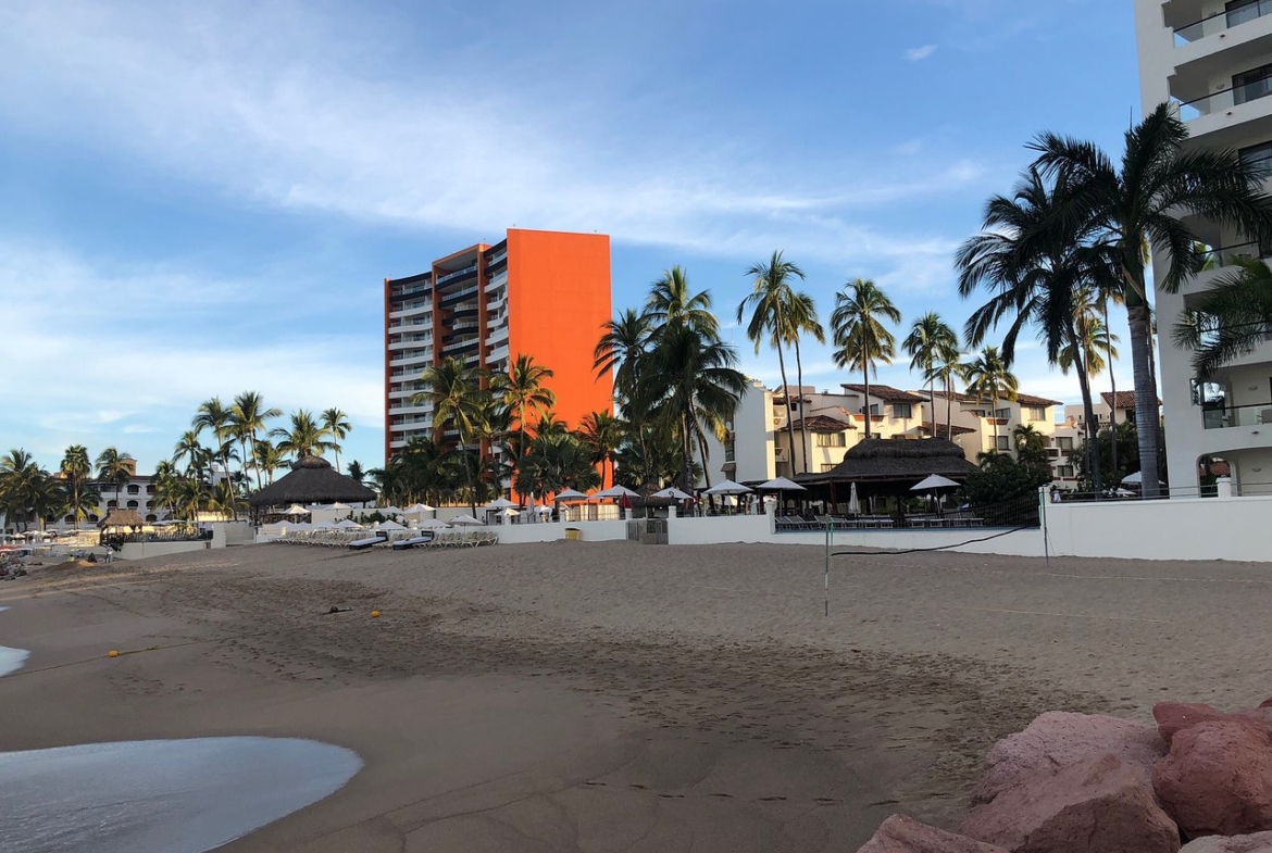 Shell Vacations Club Southwest Region Plaza Pelicanos Grand Beach Resort