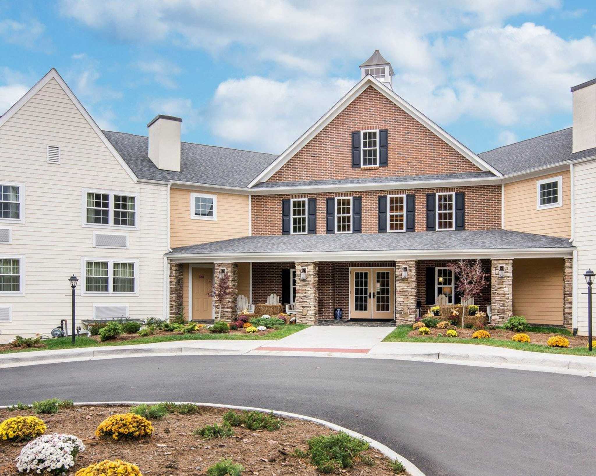 Shenandoah Crossing Townhomes