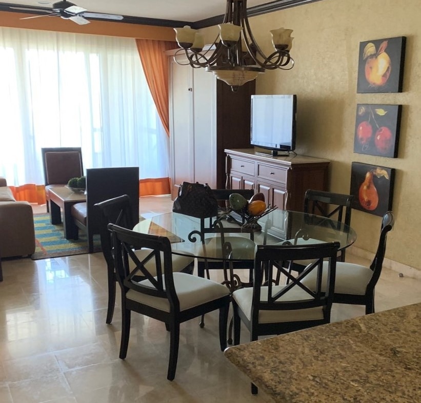 Villa Del Palmar Cancun Dining and LIving Room