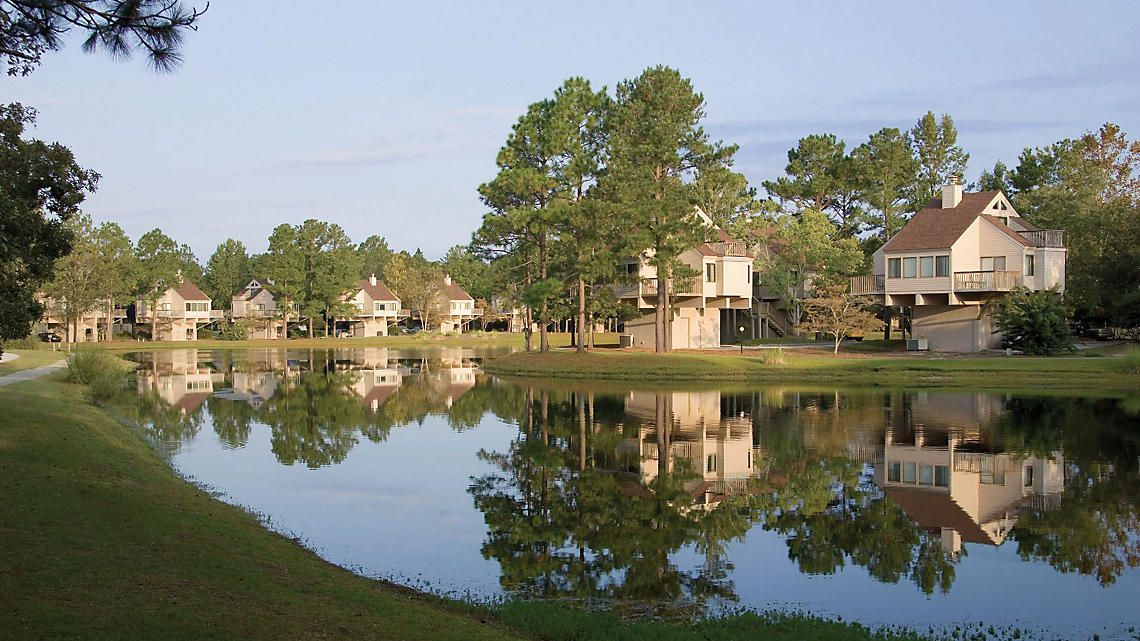 Waterwood Townhouses Exterior with Lake View