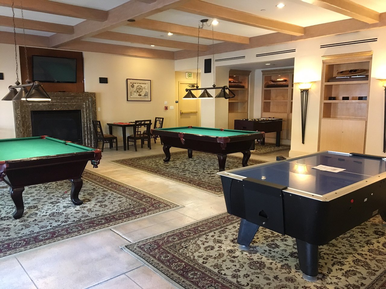 Welk Resort San Diego Gameroom