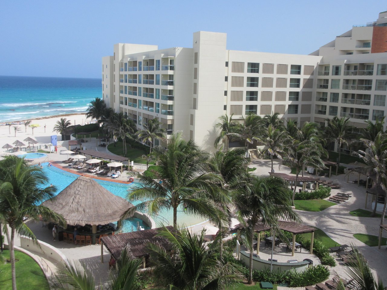 Westin Lagunamar Ocean Resort Exterior