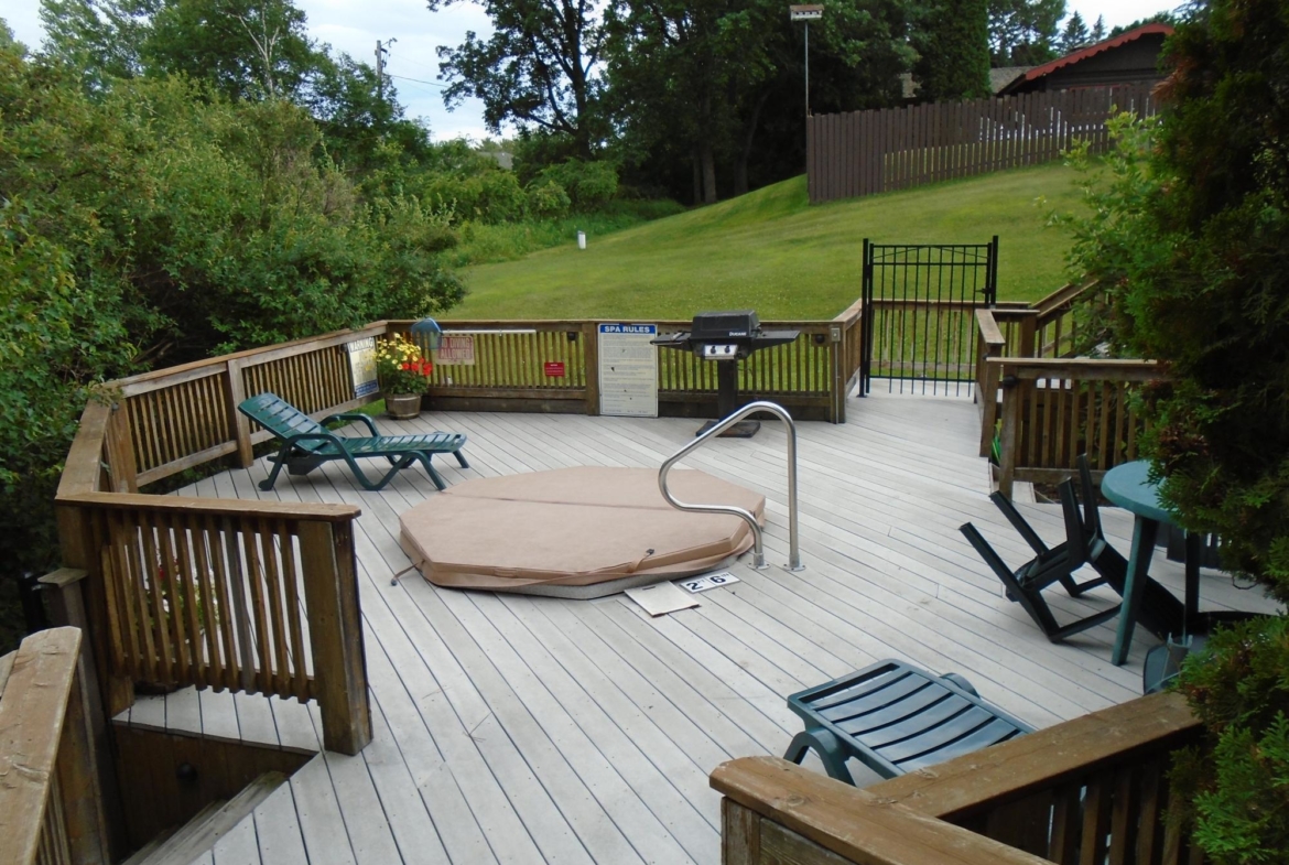 White Birch at Breezy Point Resort Patio