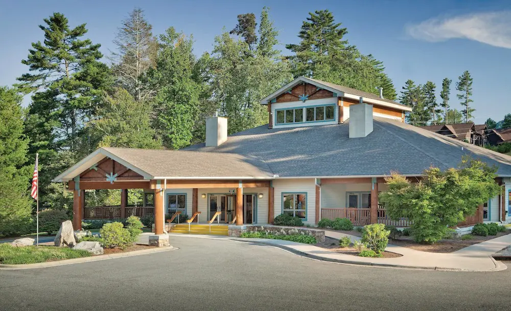 Wyndham Resort At Fairfield Sapphire Valley Entrance