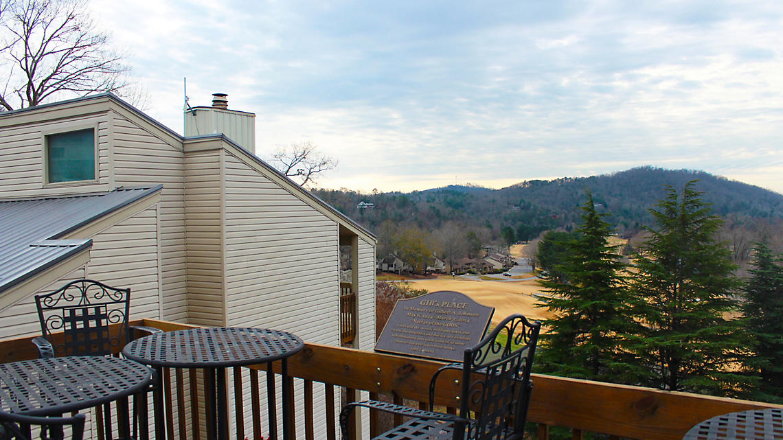 Foxrun Townhouses Balcony View