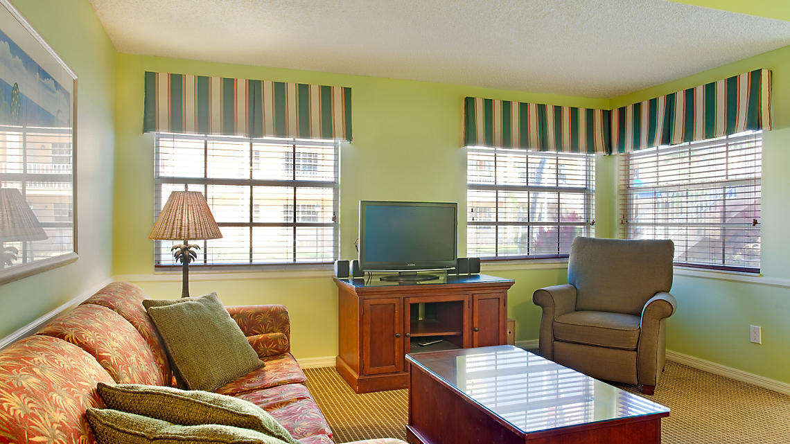 Gulfstream Manor Living Room