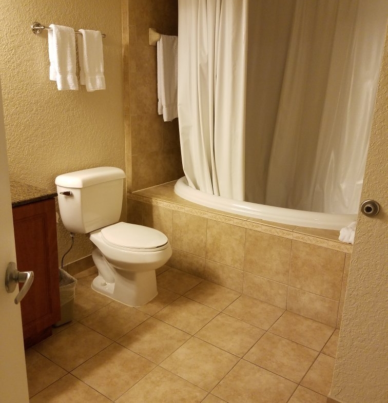 Alhambra Villas At Poinciana Bathroom