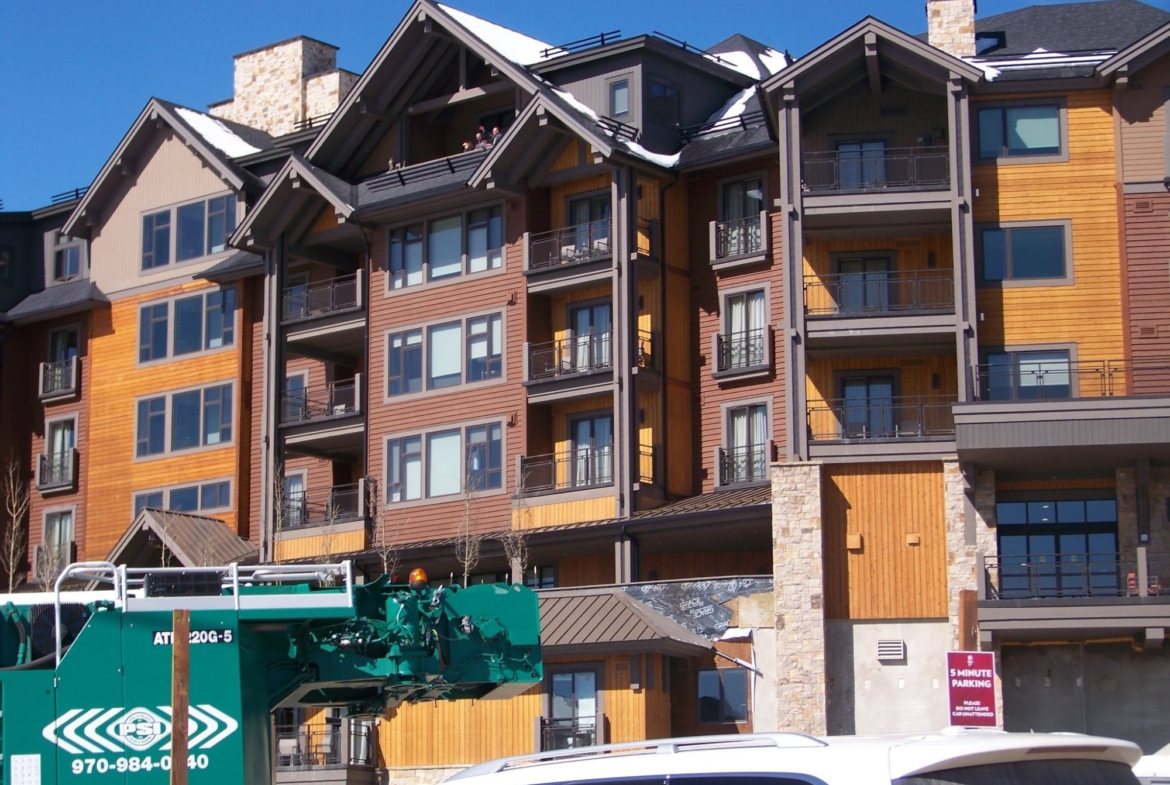 Grand Colorado On Peak 8 Exterior